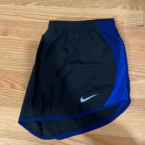 Women’s Nike DRI-FIT shorts size XL
